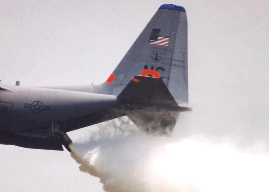 chemtrail-plane-tail-spray
